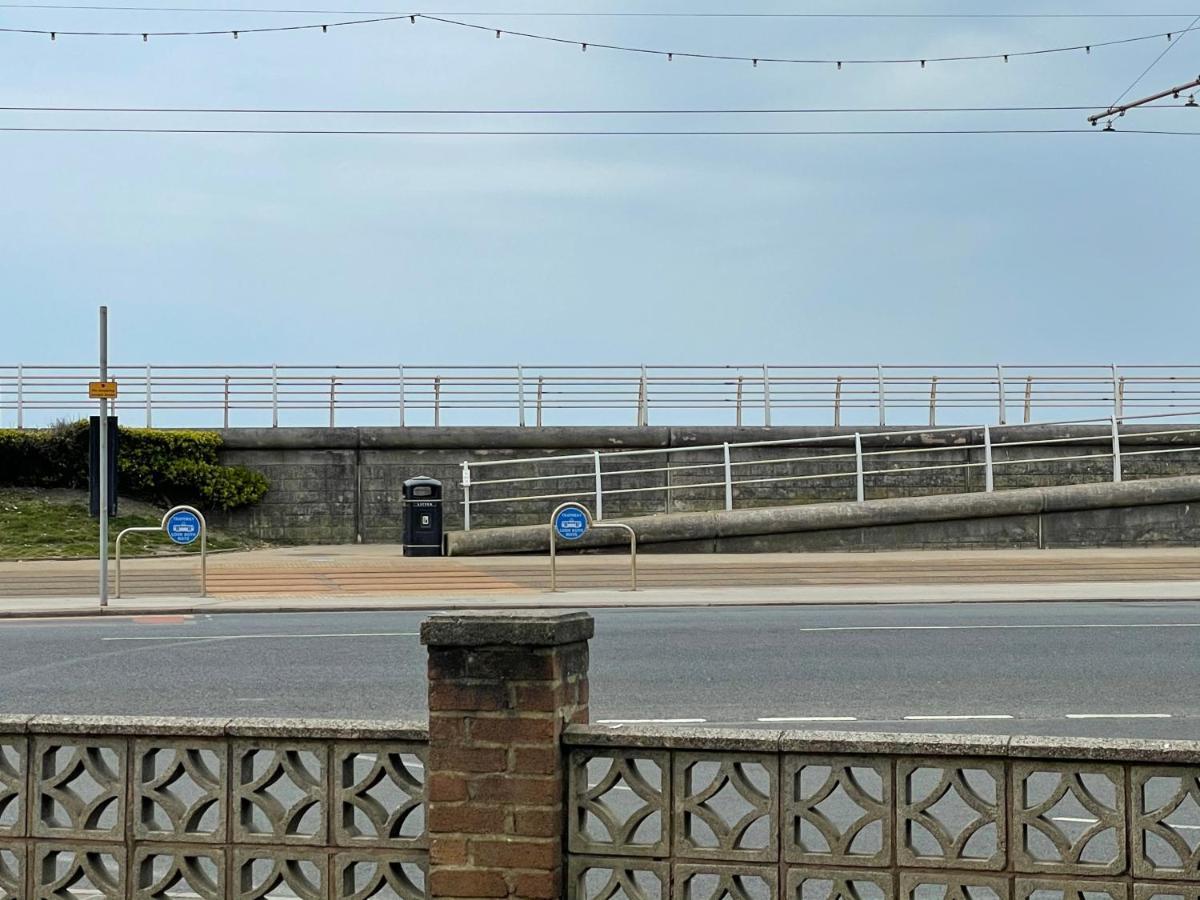 Crescent Court Villa Blackpool Ngoại thất bức ảnh